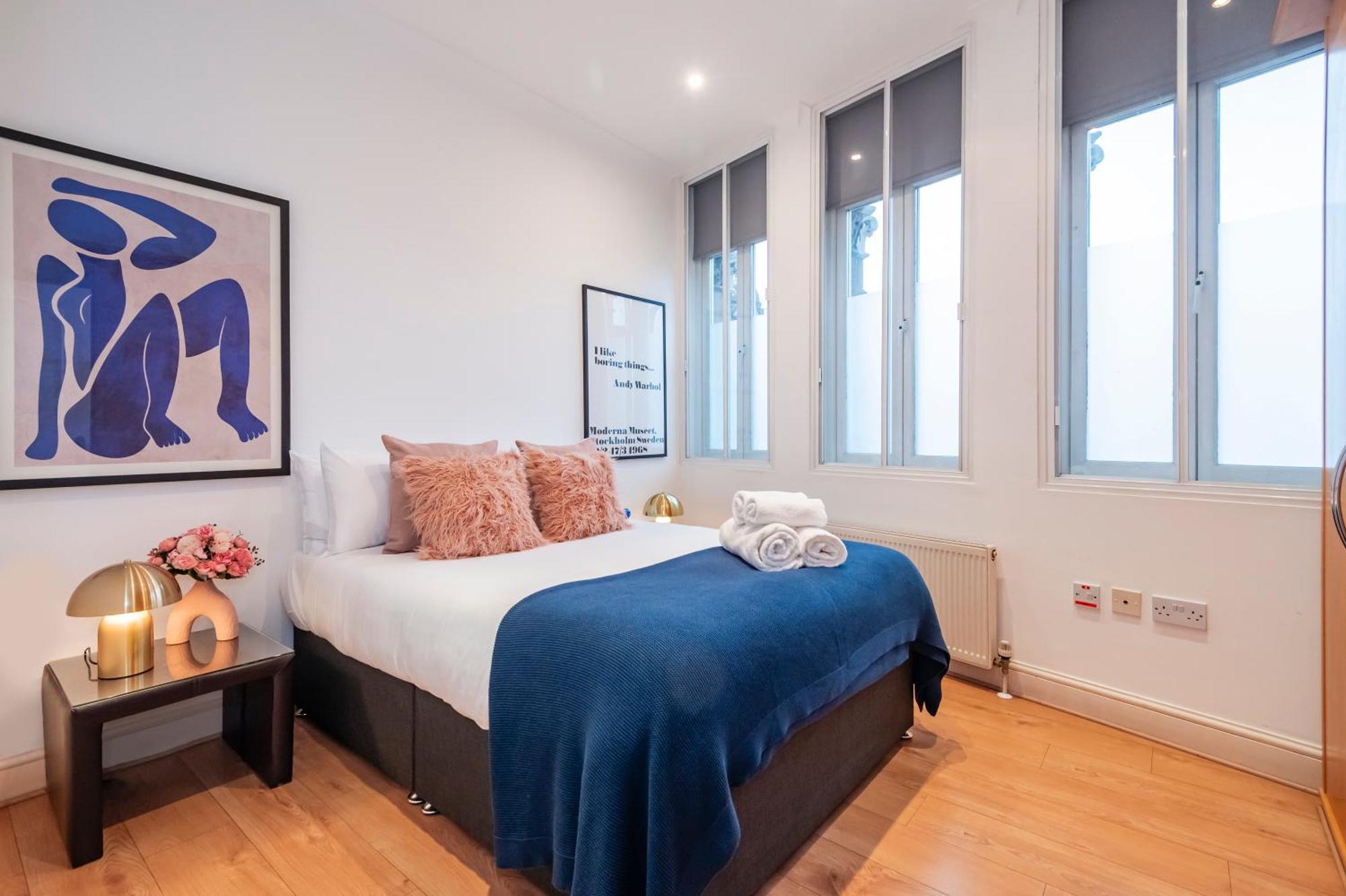 Welcome London Theatreland Екстер'єр фото